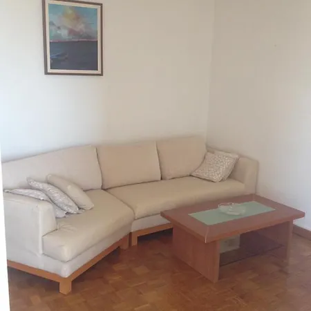 Emily Apartment *